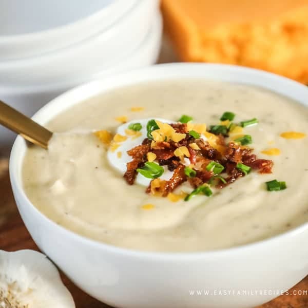 Instant Pot Creamy Cauliflower Soup