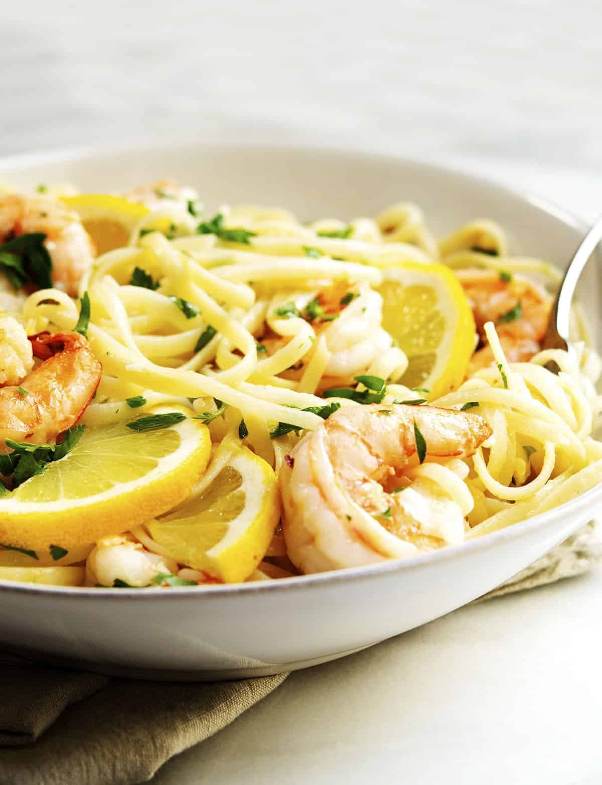 Lemon Garlic Shrimp Pasta