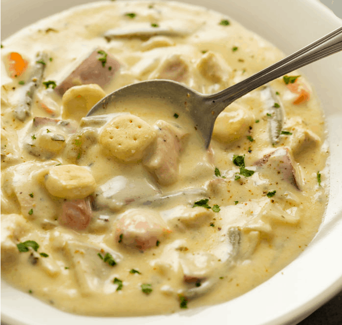 Slow Cooker Creamy Chicken Casserole