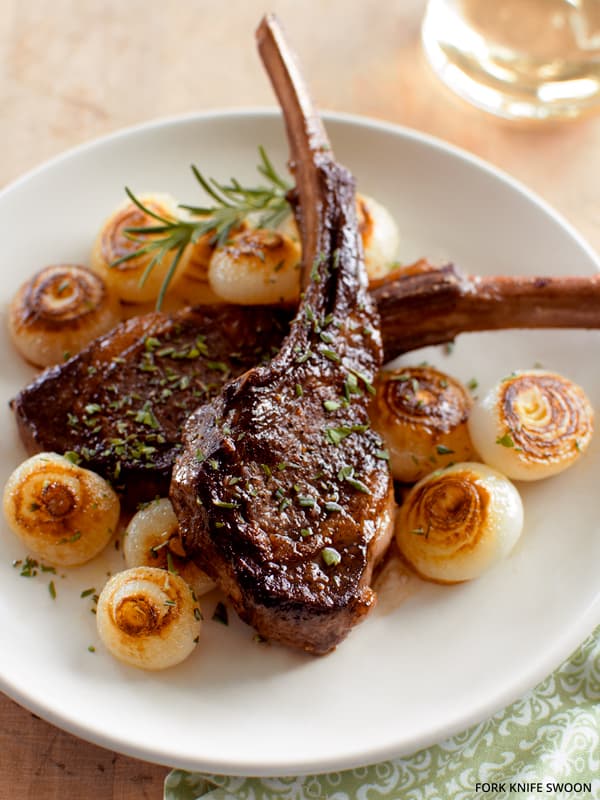Lamb Rib Chops with Caramelized Onions
