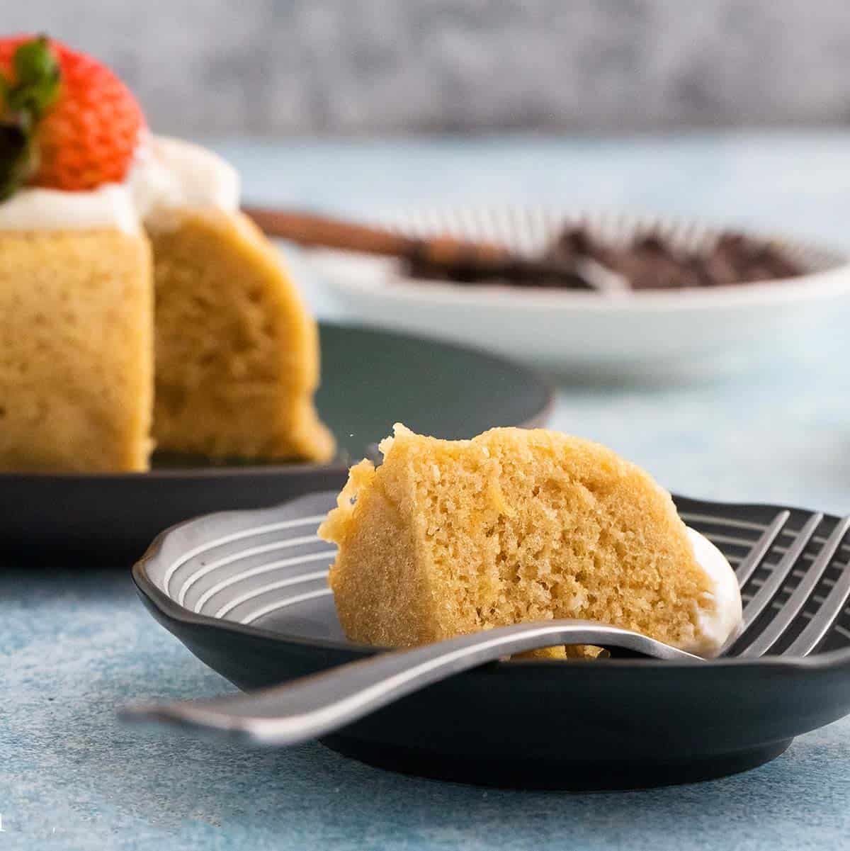 Keto Cinnamon Almond Flourless Mug Cake